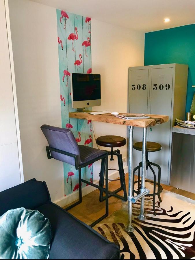 Boutique Hide & Seek, Bed & Beach Bed and Breakfast Haag Eksteriør billede